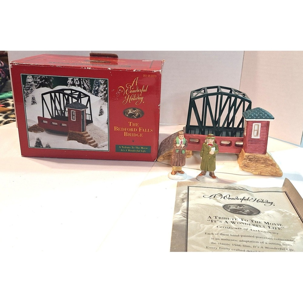Its a Wonderful Life Bedford Falls Bridge Village Porcelain 1996 DHC 051 05 0170